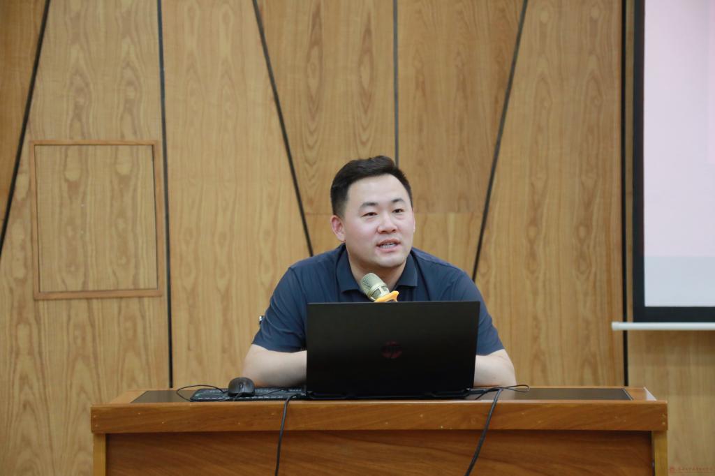 英国上市公司365
