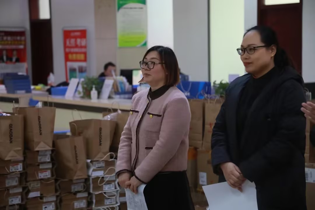 英国上市公司365